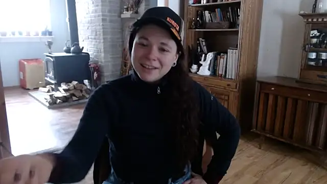 MarcyJones online show from February 6, 2:37 pm