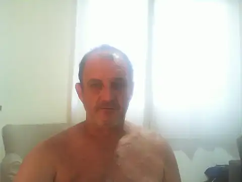 Snapshot of ConradinhoBR50 chatting on November 19, 8:42 pm ConradinhoBR50 online show from November 19, 8:42 pm