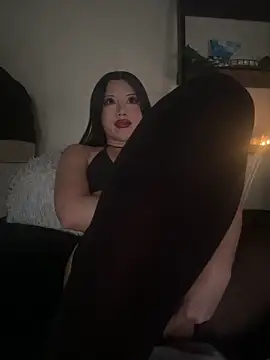 Snapshot of Amanita_Bloom chatting on February 23, 5:56 am Amanita Bloom online show from February 23, 5:56 am