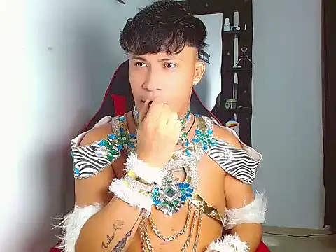 boyhot23x online show from April 16, 3:07 am