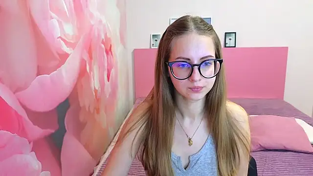 Snapshot of AliceAdams chatting on January 30, 9:36 am AliceAdams online show from January 30, 9:36 am