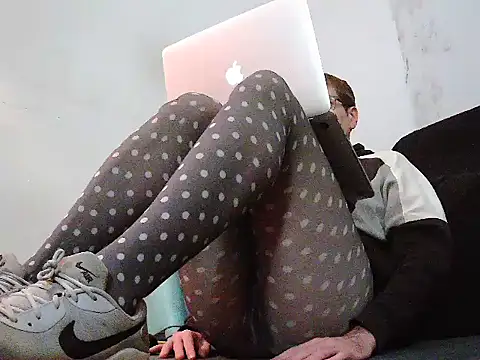 Snapshot of seoulsat@xh chatting on November 23, 12:43 am seoulsatxh online show from November 23, 12:43 am