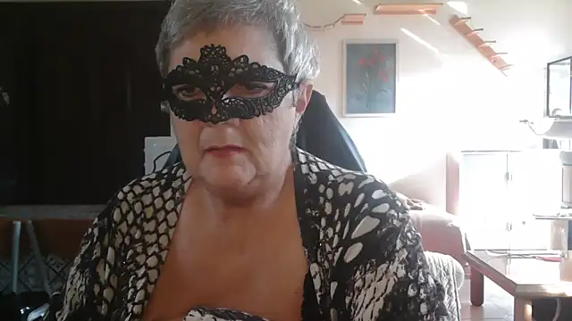 Snapshot of simona60 chatting on October 11, 1:20 pm simona60 online show from October 11, 1:20 pm