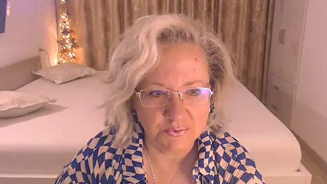 Snapshot of Raisshy chatting on July 14, 2:05 am Raisshy online show from July 14, 2:05 am