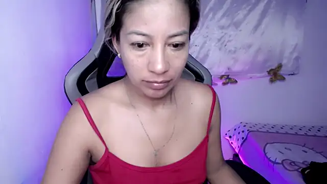 ninatiny online show from February 20, 9:21 am