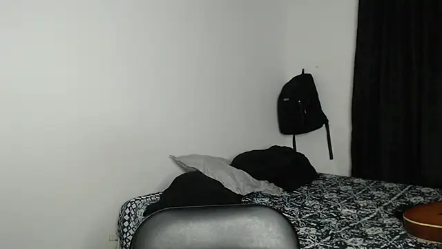 Snapshot of stevenosori chatting on October 1, 2:50 am stevenosori online show from October 1, 2:50 am