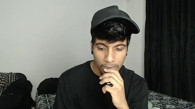 Snapshot of stevenosori chatting on November 11, 10:48 am stevenosori online show from November 11, 10:48 am