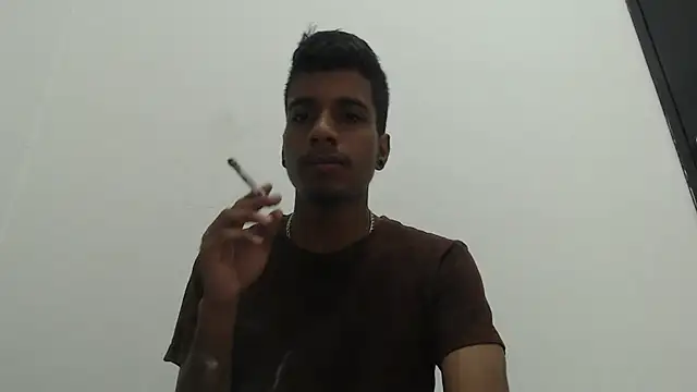 Snapshot of stevenosori chatting on August 5, 10:07 am stevenosori online show from August 5, 10:07 am