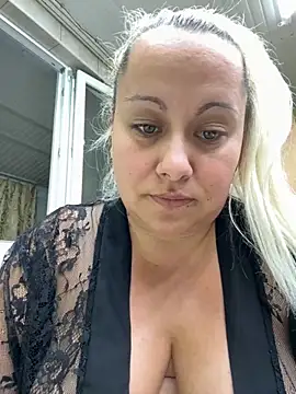 Snapshot of SabinaSweety chatting on September 26, 6:01 pm SabinaSweety online show from September 26, 6:01 pm