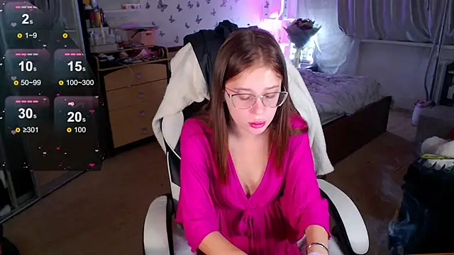 Kira honeyy online show from October 10, 4:33 am