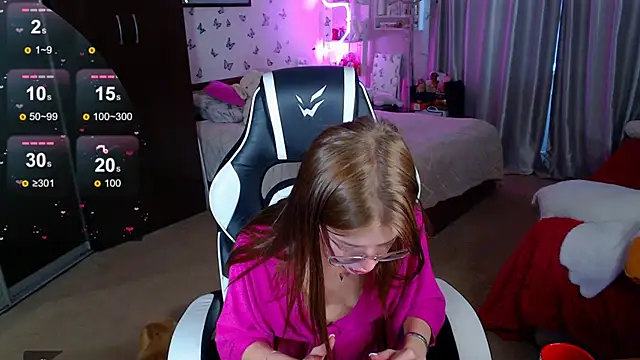 Kira honeyy online show from April 5, 11:07 am