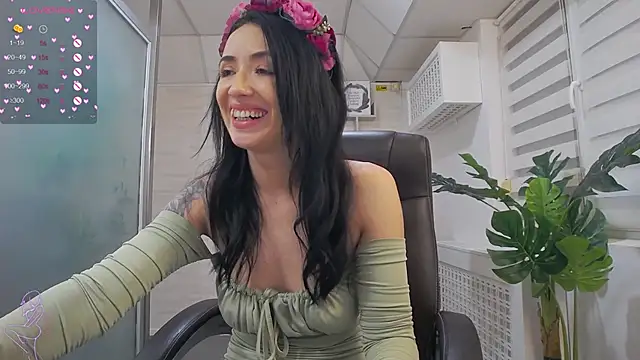 GlamKate online show from March 10, 10:15 am