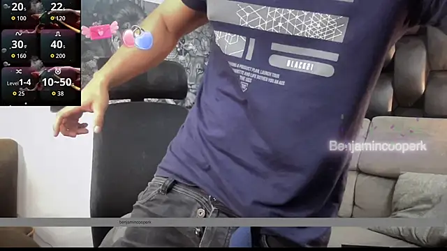 BenjaminCooperk online show from December 18, 6:52 am