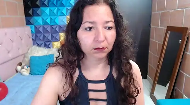 katifoxx online show from March 17, 7:48 pm