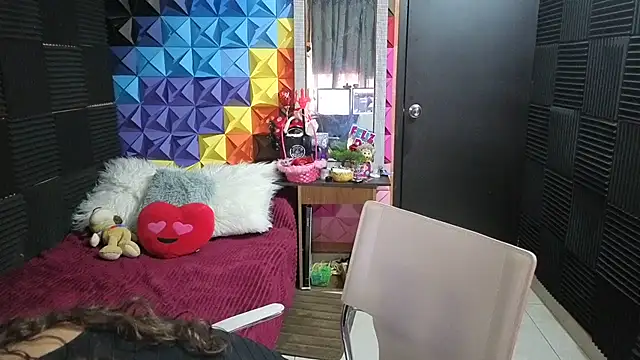 katifoxx online show from October 2, 2:02 pm