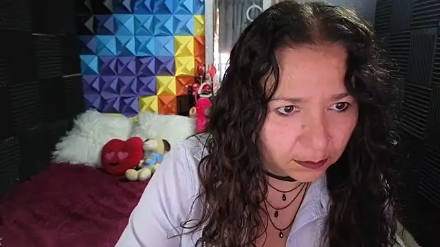 katifoxx online show from November 10, 4:06 pm