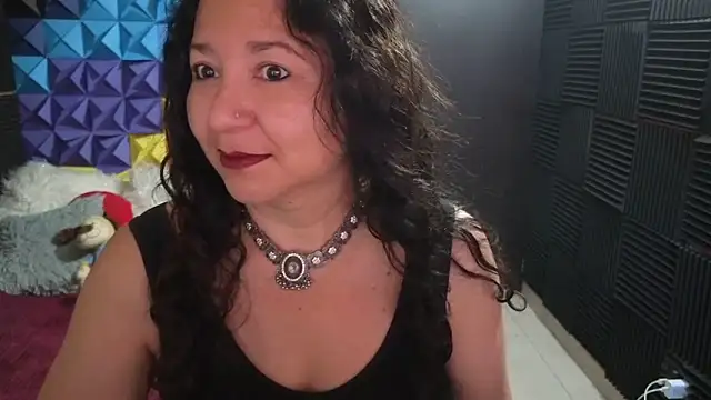 katifoxx online show from November 18, 4:11 pm