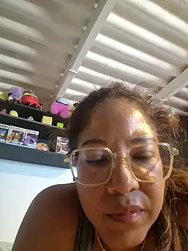 Snapshot of mila38 chatting on July 16, 4:46 pm mila38 online show from July 16, 4:46 pm