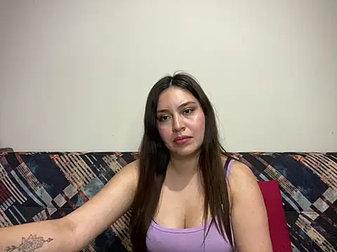 Snapshot of Jack_Emily1 chatting on February 24, 12:20 am Jack Emily1 online show from February 24, 12:20 am