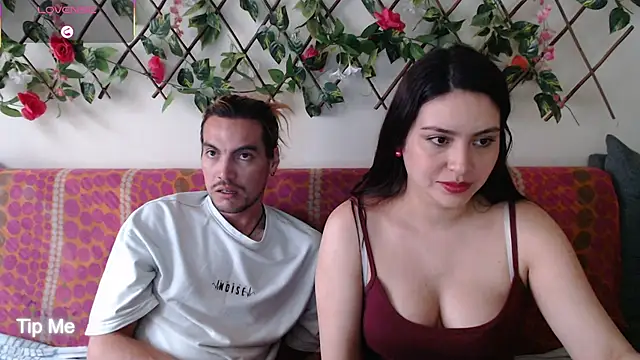 Snapshot of Jack_Emily1 chatting on November 27, 8:33 pm Jack Emily1 online show from November 27, 8:33 pm