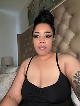 CAMMII  online show from April 15, 11:17 am