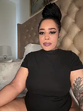 CAMMII  online show from April 29, 11:25 am