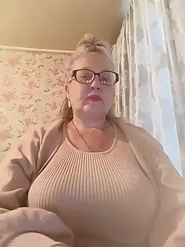 Snapshot of Cerd_Ayaz chatting on July 10, 7:12 am Cerd Ayaz online show from July 10, 7:12 am