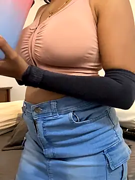 Snapshot of angelwavy chatting on September 24, 12:36 am angelwavy online show from September 24, 12:36 am