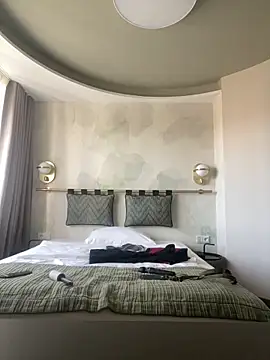 Snapshot of Etwas_neugierig chatting on January 7, 10:22 am Etwas neugierig online show from January 7, 10:22 am