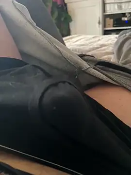 frechsein online show from December 6, 12:49 pm