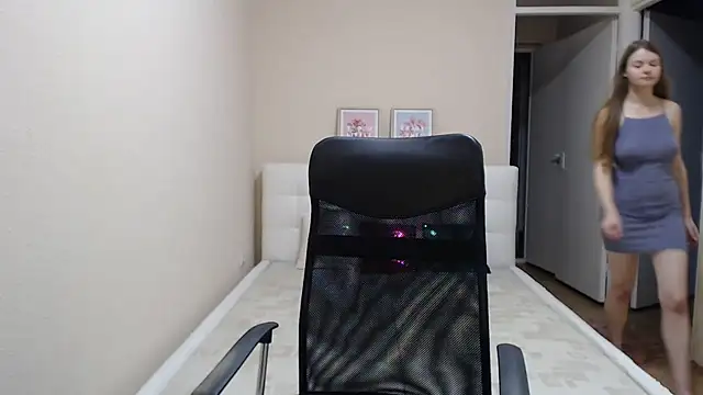 AnnaSweet18 online show from September 12, 6:19 pm