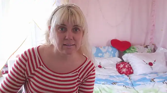 SunnySylvia online show from March 2, 11:29 am