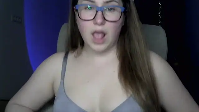 SeasonalSomeone online show from April 7, 7:03 pm