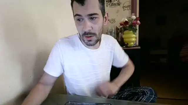 Snapshot of Ethangay chatting on September 18, 2:19 pm Ethangay online show from September 18, 2:19 pm