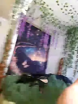 Snapshot of MaddyC6992 chatting on January 4, 5:58 pm MaddyC6992 online show from January 4, 5:58 pm