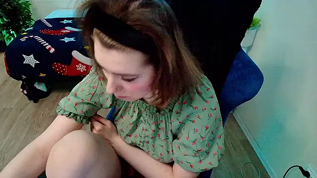 CranberryHot online show from March 6, 11:39 am