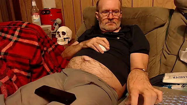 Snapshot of snickers1 chatting on November 11, 2:11 am snickers1 online show from November 11, 2:11 am