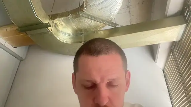 fmodel online show from December 5, 9:50 am