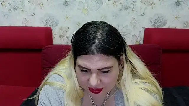 Snapshot of BigHornyBoobs chatting on January 20, 10:18 am BigHornyBoobs online show from January 20, 10:18 am
