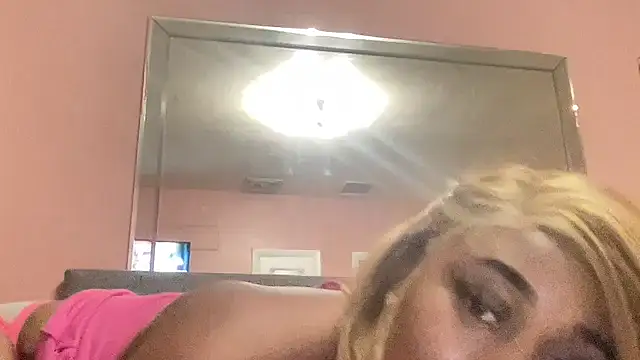 Creamesensation online show from February 7, 11:23 am