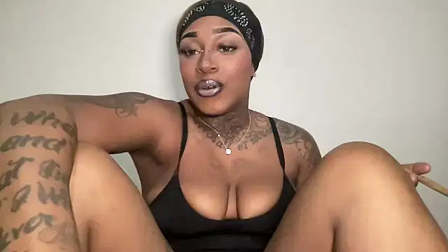 Creamesensation online show from April 2, 9:29 am