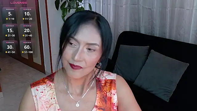  steffy  online show from July 9, 10:25 pm