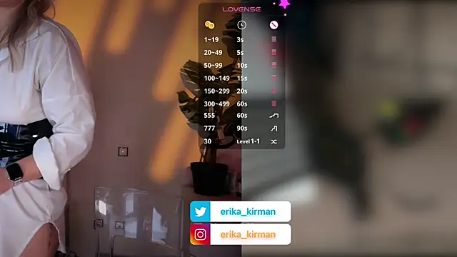 Snapshot of Erika_Kirman chatting on March 27, 10:26 am Erika Kirman online show from March 27, 10:26 am
