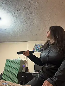 latinfemale online show from November 5, 5:46 pm