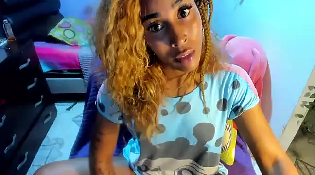 CarameloCeron online show from December 17, 1:49 pm