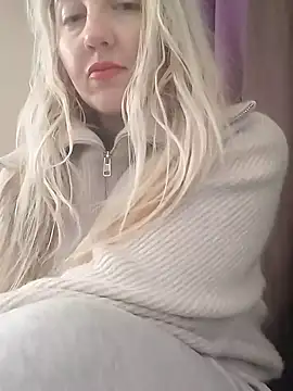 Snapshot of Mllesha74000 chatting on January 12, 12:23 pm Mllesha74000 online show from January 12, 12:23 pm