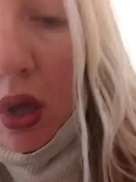 Snapshot of Mllesha74000 chatting on February 14, 3:47 pm Mllesha74000 online show from February 14, 3:47 pm