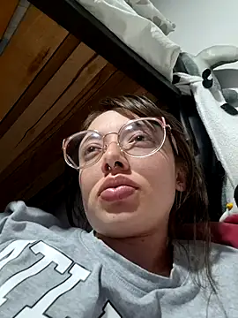 linda-schmidt online show from January 16, 1:20 am