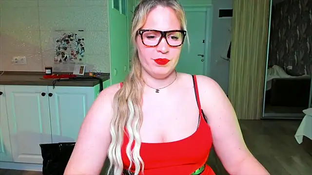 HotTiffani online show from February 27, 5:35 pm