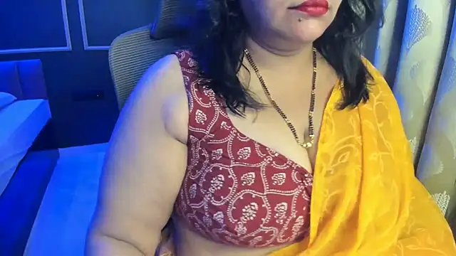 Snapshot of tarivishu23 chatting on May 13, 2:09 am tarivishu23 online show from May 13, 2:09 am